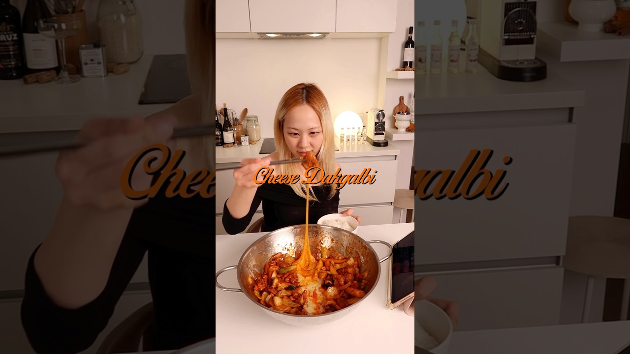 Cheese Dakgalbi | Korean spicy chicken stir fry