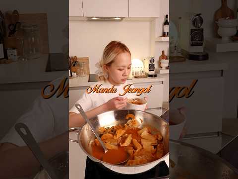 Mandu Jeongol. Korean Dumpling Hot Pot Recipe At Home #koreanfood