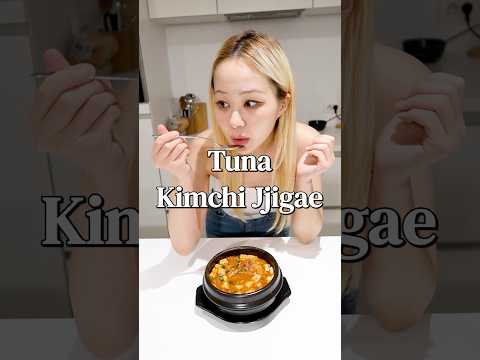 No Gochujang! Tuna Kimchi Jjigae. (Kimchi stew)