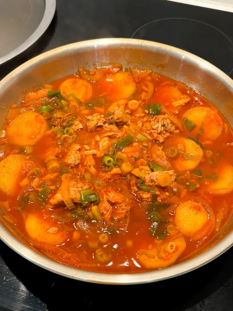 braised radish with tuna