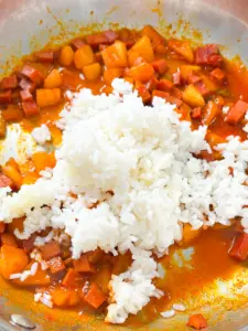 kkakdugi kimchi fried rice