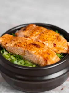 salmon pot rice