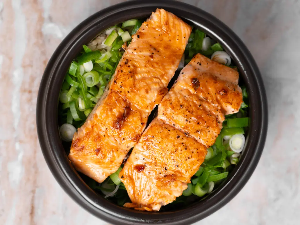 Salmon Pot Rice (Korean Healthy Diet) salmon pot rice