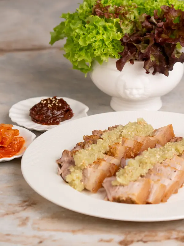 Korean Garlic Bossam with A Sweet Garlic Sauce