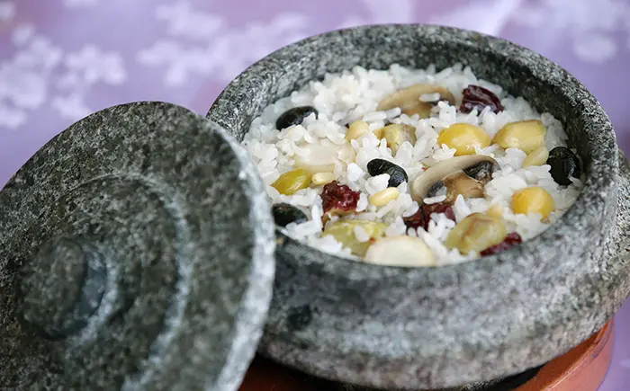 dolsot rice, Korean pot rice