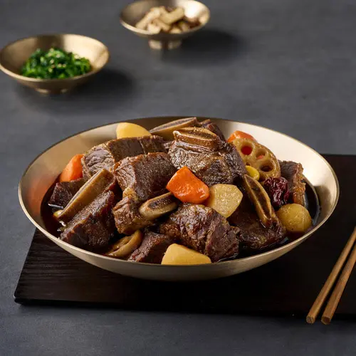 A pressure cooker makes galbi jjim tender