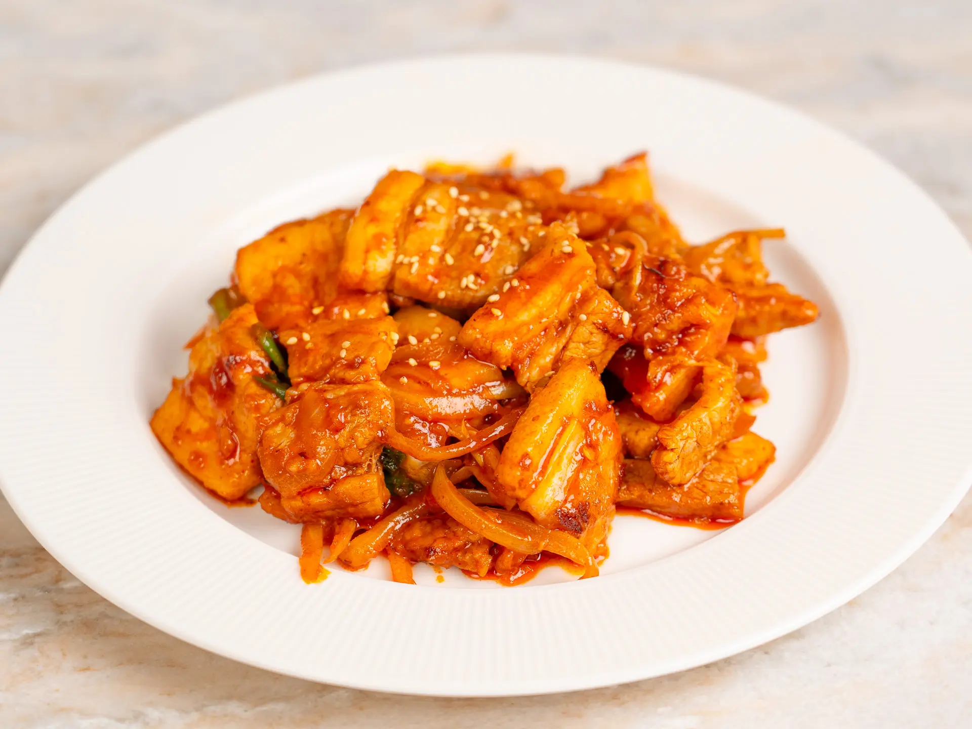 Best Korean Spicy Pork Stir Fry (Jeyuk Bokkeum) - Seoul Restaurant Style In 15 Minutes jeyuk bokkeum