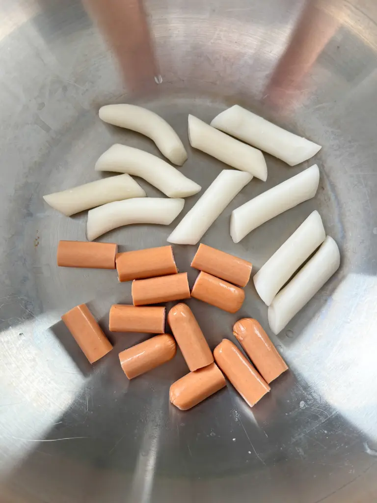 rose tteokbokki