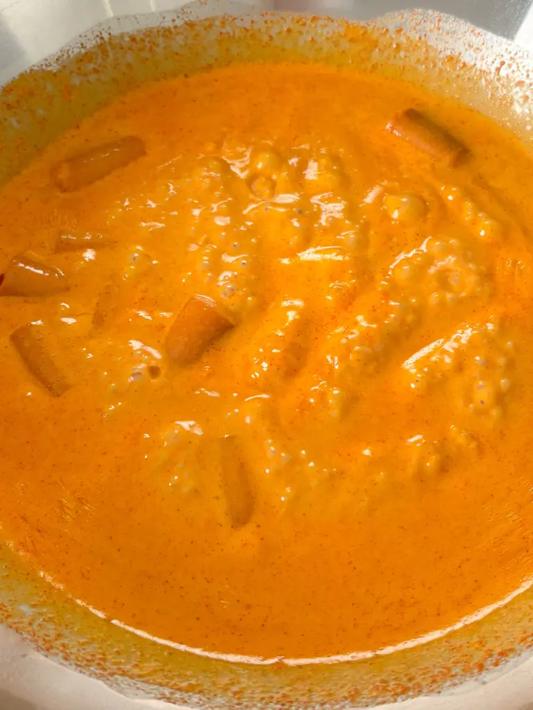 rose tteokbokki