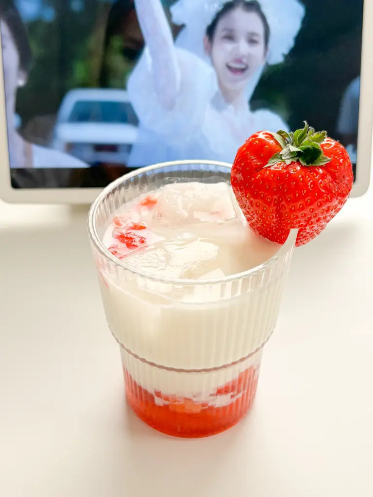 Viral Korean Strawberry Syrup - Best Strawberry Latte korean strawberry syrup