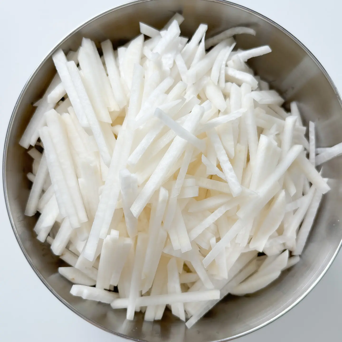Musaengchae Bibimbap - Korean Spicy Radish Salad musaengchae