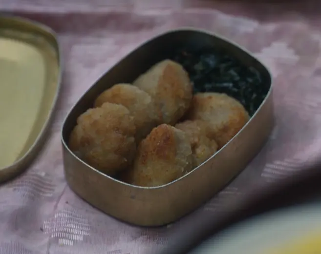 10 Must-Try Korean Foods from When Life Gives You Tangerines 10 Must-Try Korean Foods from When Life Gives You Tangerines