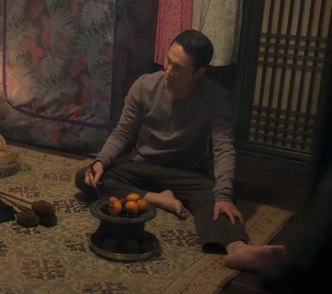 10 Must-Try Korean Foods from When Life Gives You Tangerines 10 Must-Try Korean Foods from When Life Gives You Tangerines