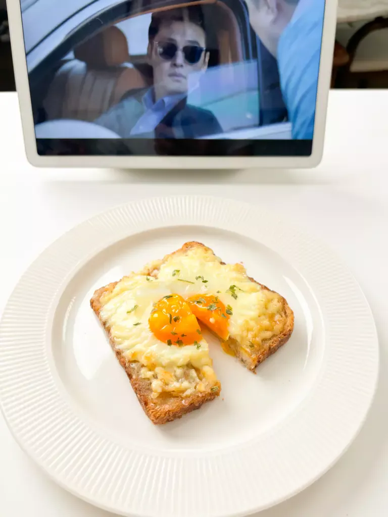 mayak toast