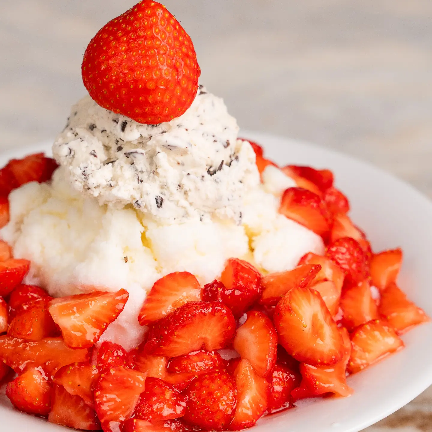 Strawberry Bingsu: Korean Shaved Ice strawberry bingsu