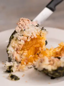 kimchi tuna jumeokbap