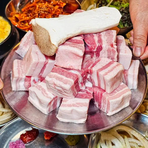 10 Best Korean BBQ restaurants in Seoul, Korea