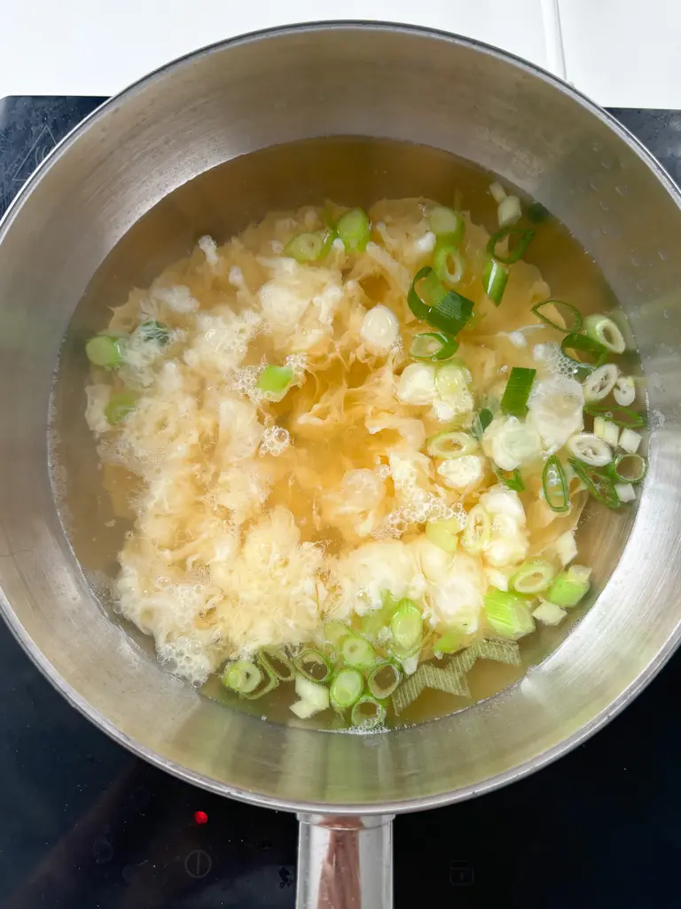 gyeran bapsang, gyeran guk, egg drop soup