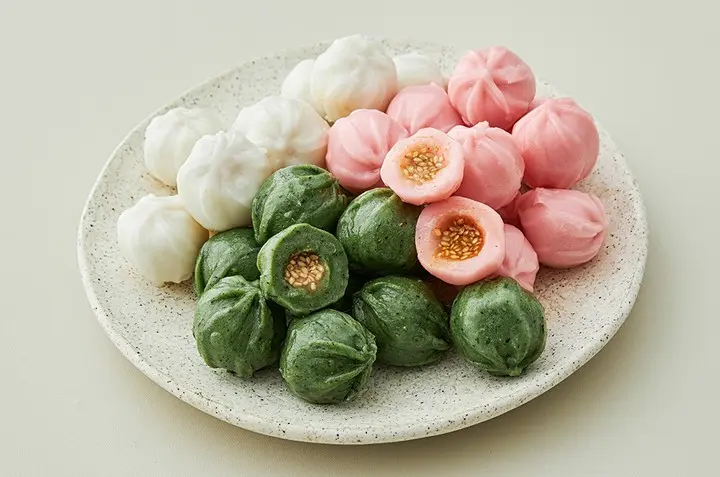 Best 10 Korean Rice Cakes (Tteok) You Must Try