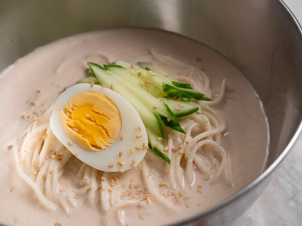 10-Min Tofu Kongguksu | Easy Vegan Korean Cold Noodles in Soy Milk tofu kongguksu