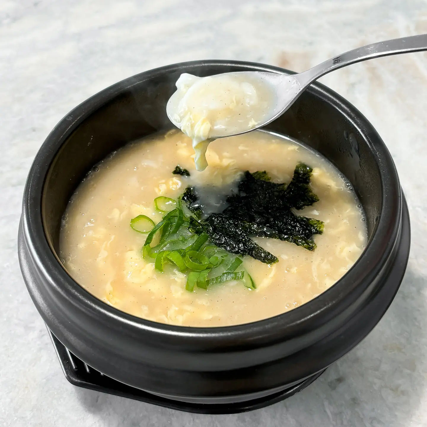 Easy Tteokguk (Korean Rice Cake Soup) tteokguk (korean rice cake soup)10