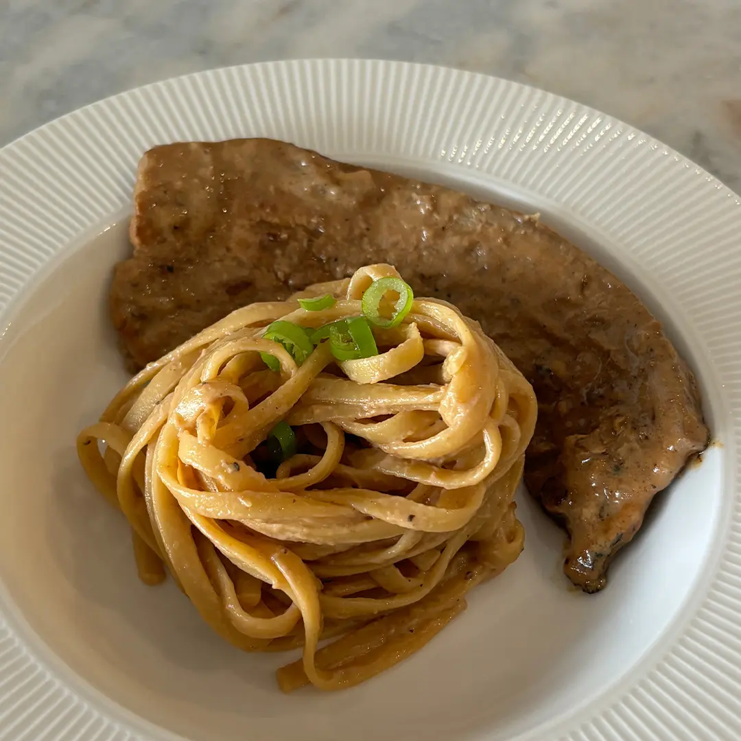 Creamy Doenjang Pasta with Korean BBQ | Easy Korean Soybean Paste Pasta Recipe Creamy doenjang pasta with Korean BBQ