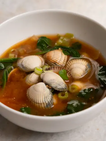 clam spinach doenjang soup