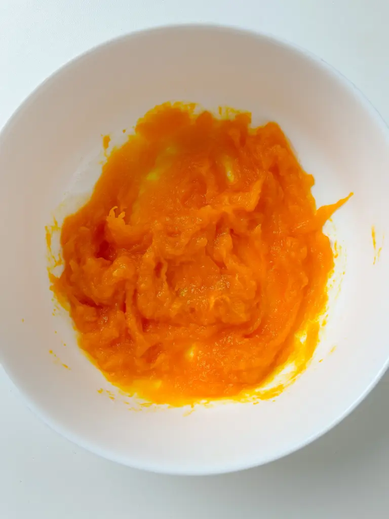 pumpkin injeolmi, hobak tteok