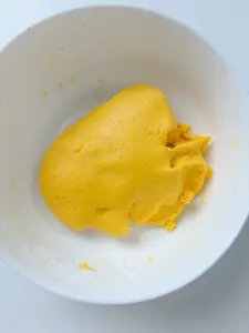 pumpkin injeolmi, hobak tteok