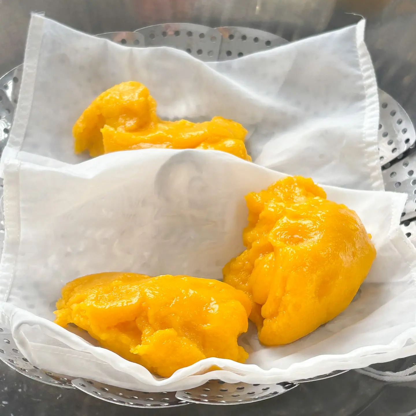 pumpkin injeolmi, hobak tteok