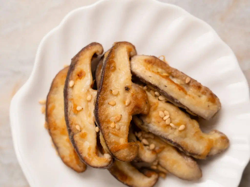 Korean Shiitake Mushroom Banchan: Best Pyogo Beoseot Bokkeum shiitake mushroom banchan, stir fried mushroom