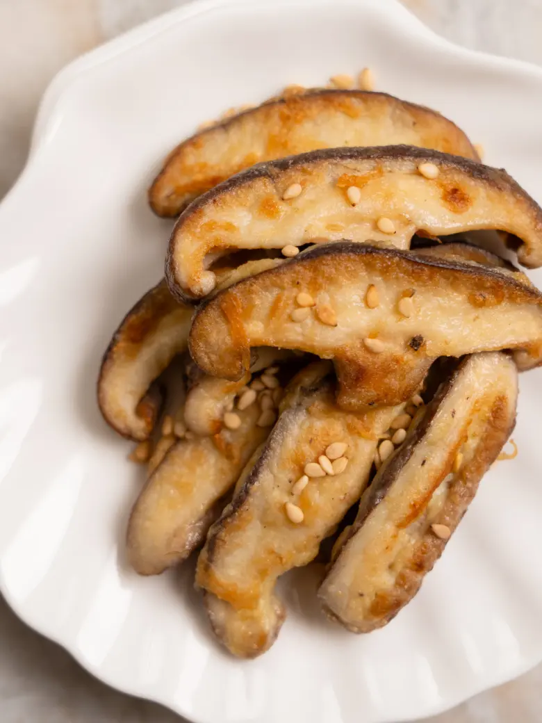 Korean Shiitake Mushroom Banchan: Best Pyogo Beoseot Bokkeum shiitake mushroom banchan, stir fried mushroom