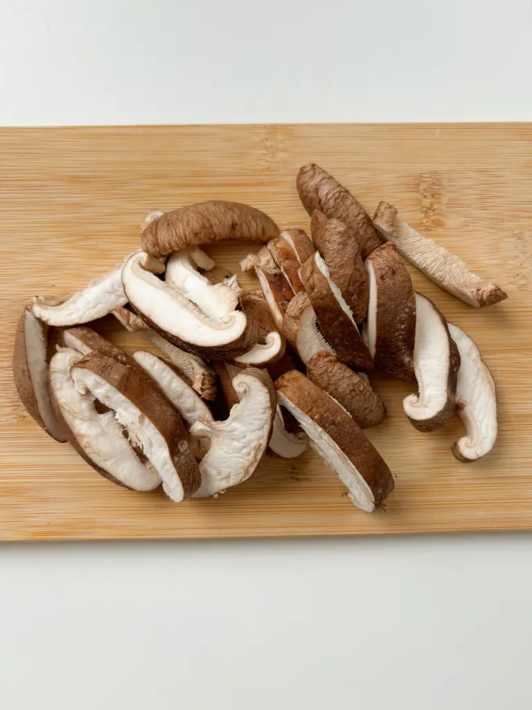 shiitake mushroom banchan, stir fried mushroom