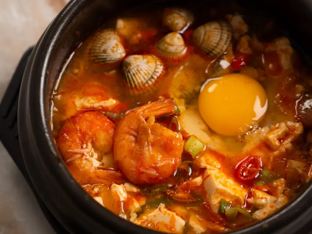 Easy Korean Seafood Sundubu Jjigae with Clams & Shrimp seafood sundubu jjigae recipe