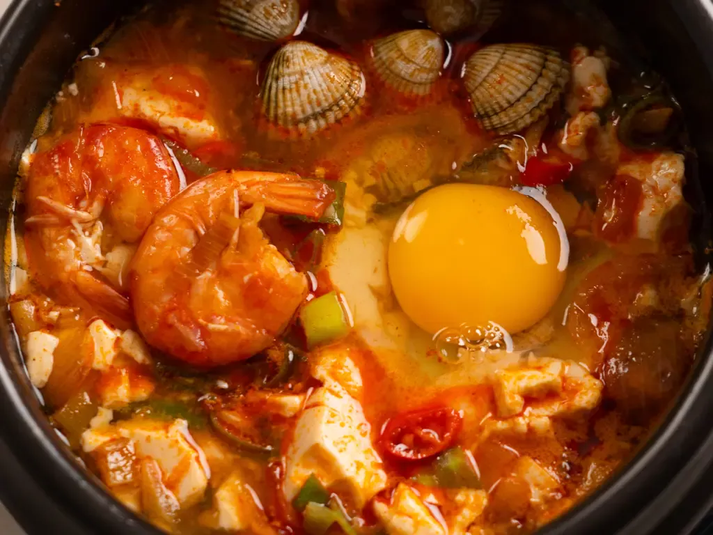 Easy Korean Seafood Sundubu Jjigae with Clams & Shrimp seafood sundubu jjigae recipe