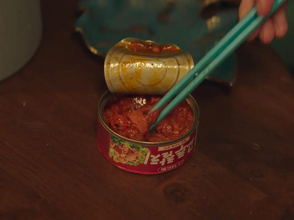 Typhoon Family: Korean Food in the Netflix K Drama gochu chamchi, korean tuna
