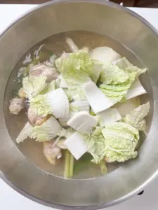 dak gomtang, Korean chicken soup recipe