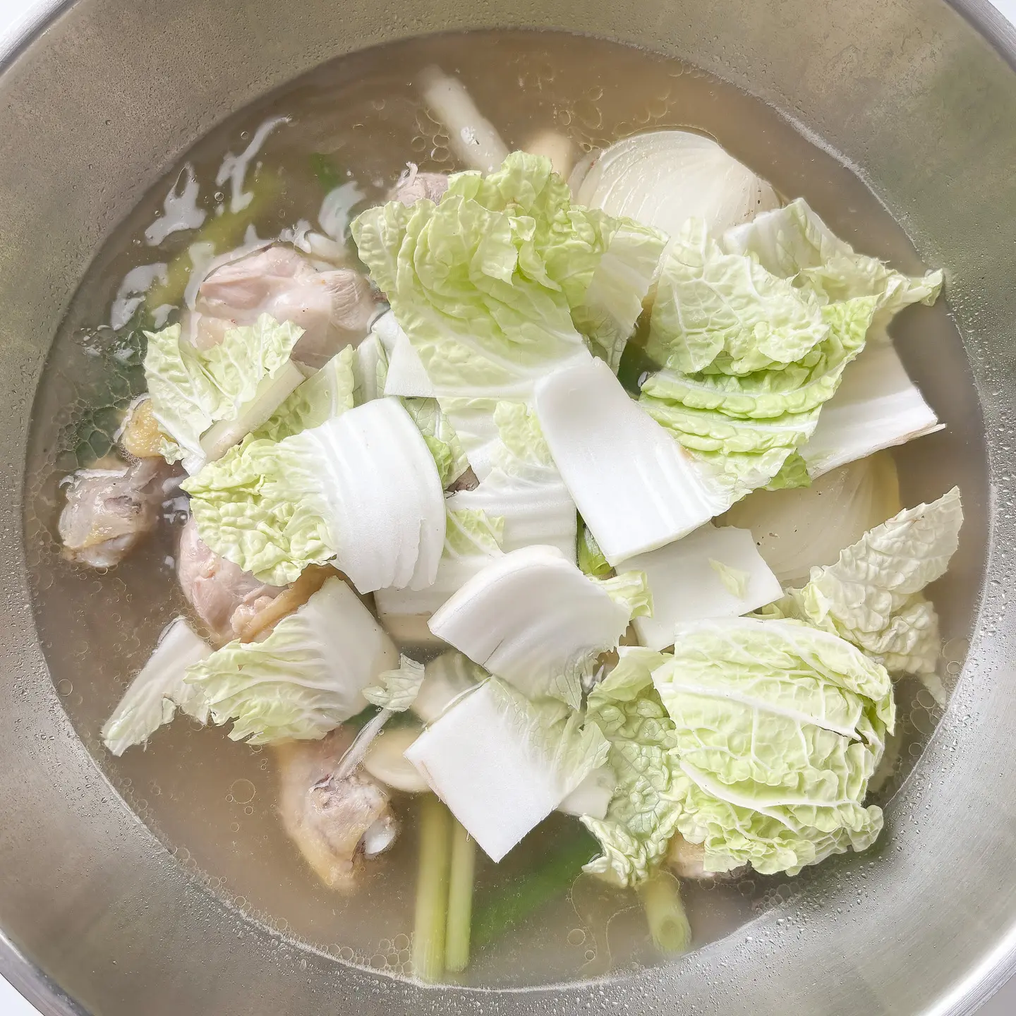 dak gomtang, Korean chicken soup recipe