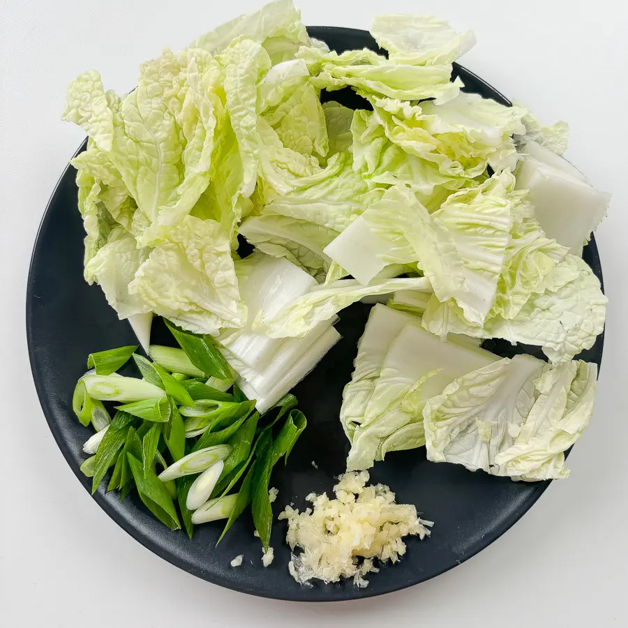 napa cabbage soup, korean soybean paste soup recipe, korean comfort food, doenjang guk