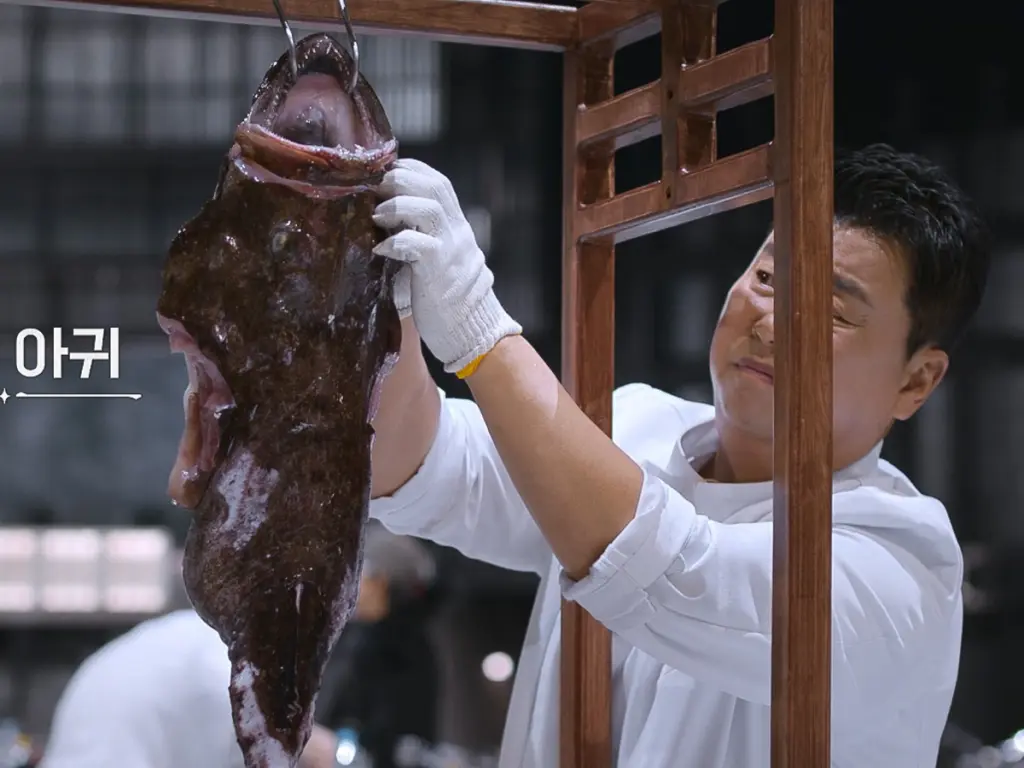 Culinary Class Wars Season 2 Episode 4, Culinary Class Wars 2 Recipes, Seoul mother, Jung hoyoung, monkfish