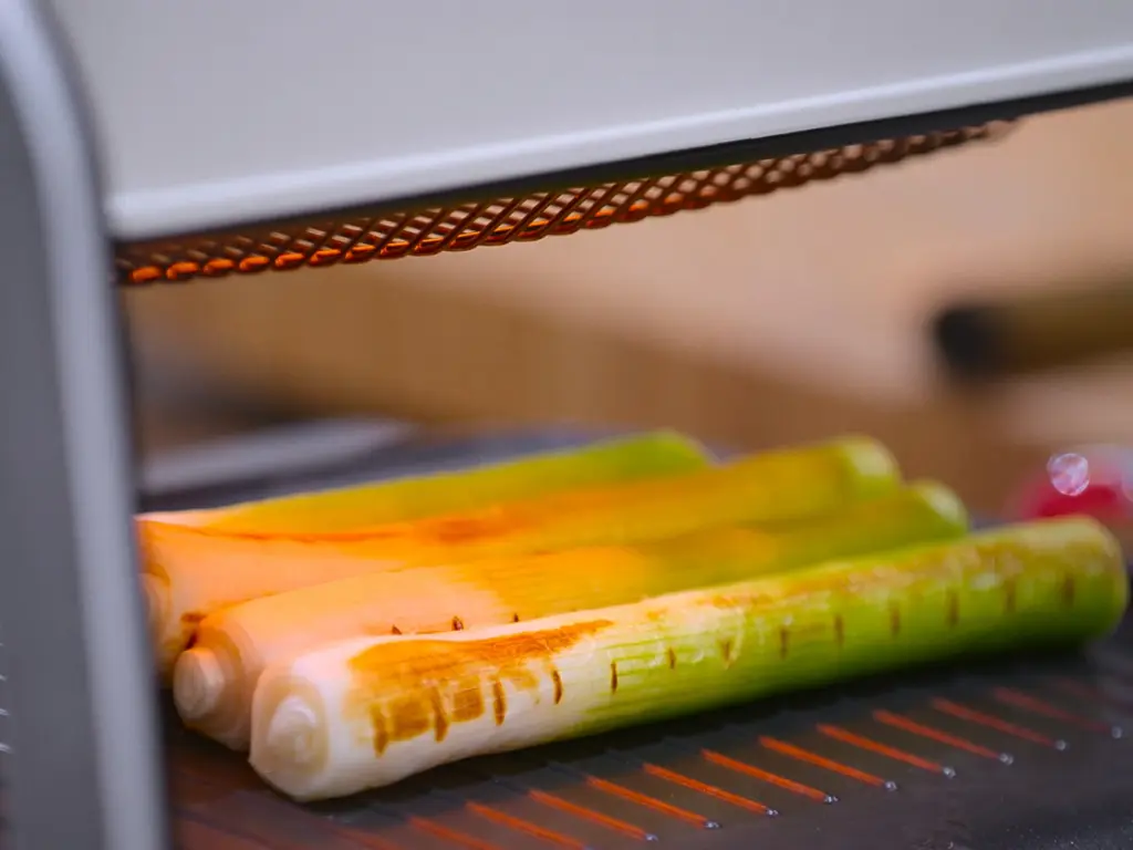 Culinary Class Wars Season 2 Episode 5, choi kangrok's green onion chawanmushi