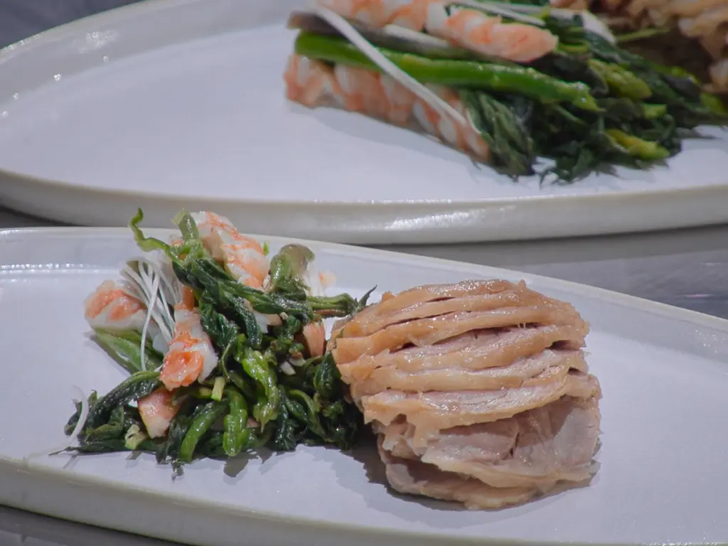 Chef Little Tiger's black pork shank