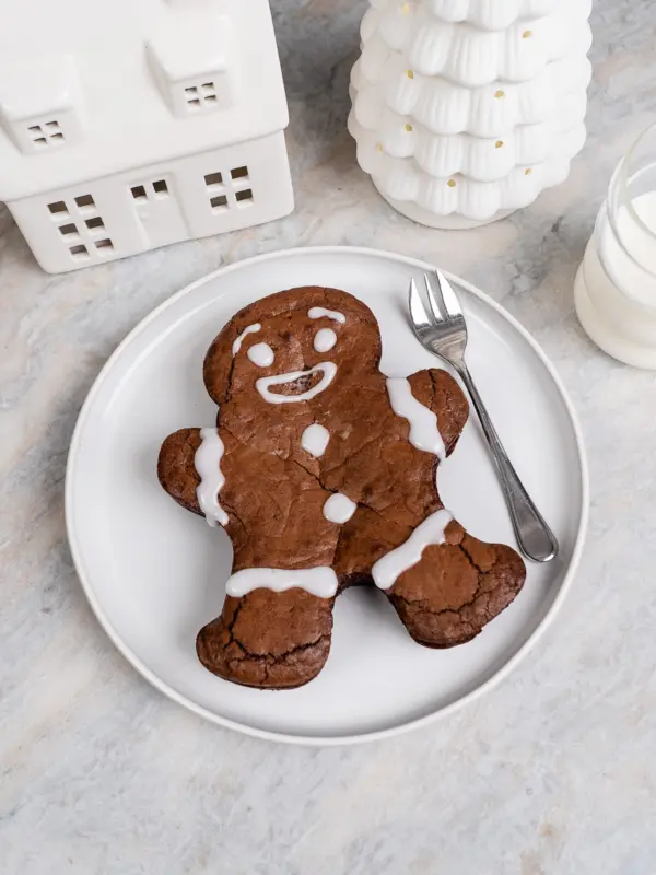 Easy Christmas Brownie Recipe, fudgy Gingerbread Man Brownie, christmas dessert