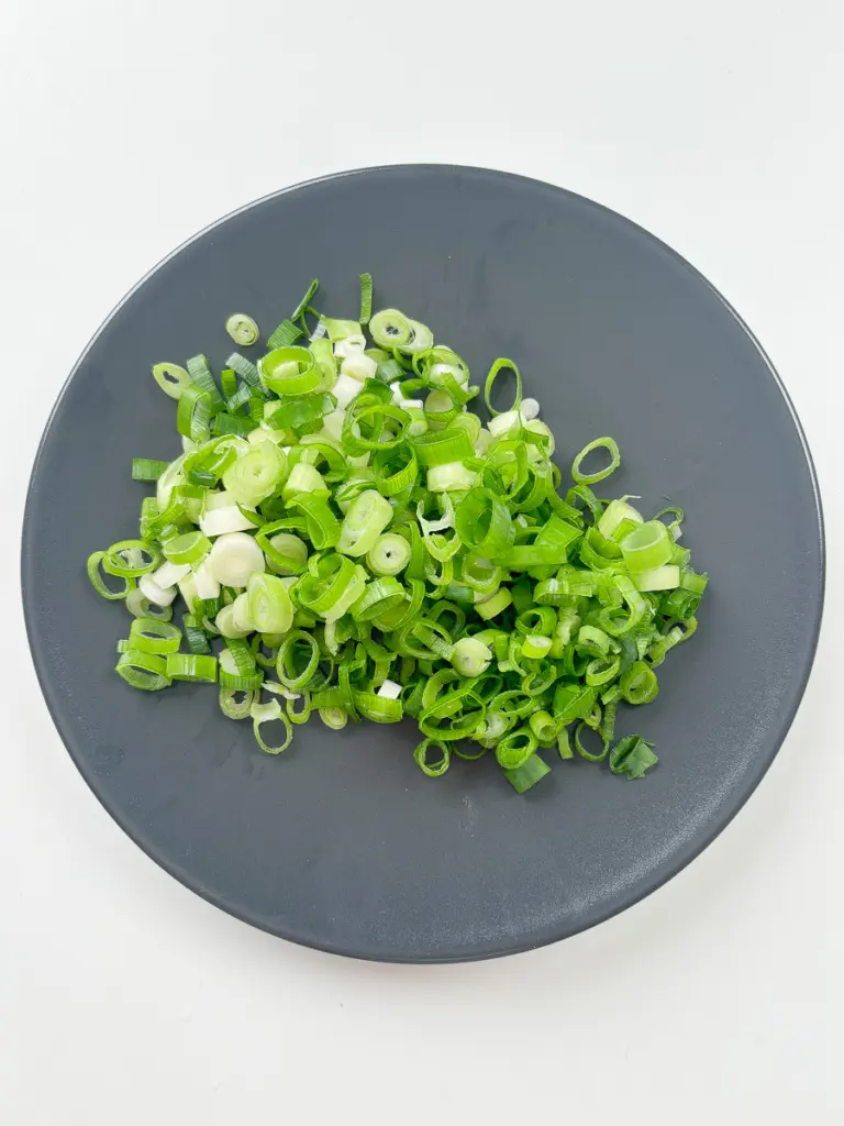 Chef Loner's Mackerel Bibimbap: Culinary Class Wars Recipe Mackerel bibimbap, culinary class wars recipe, Chef Loner in a Hole-in-the-Wall