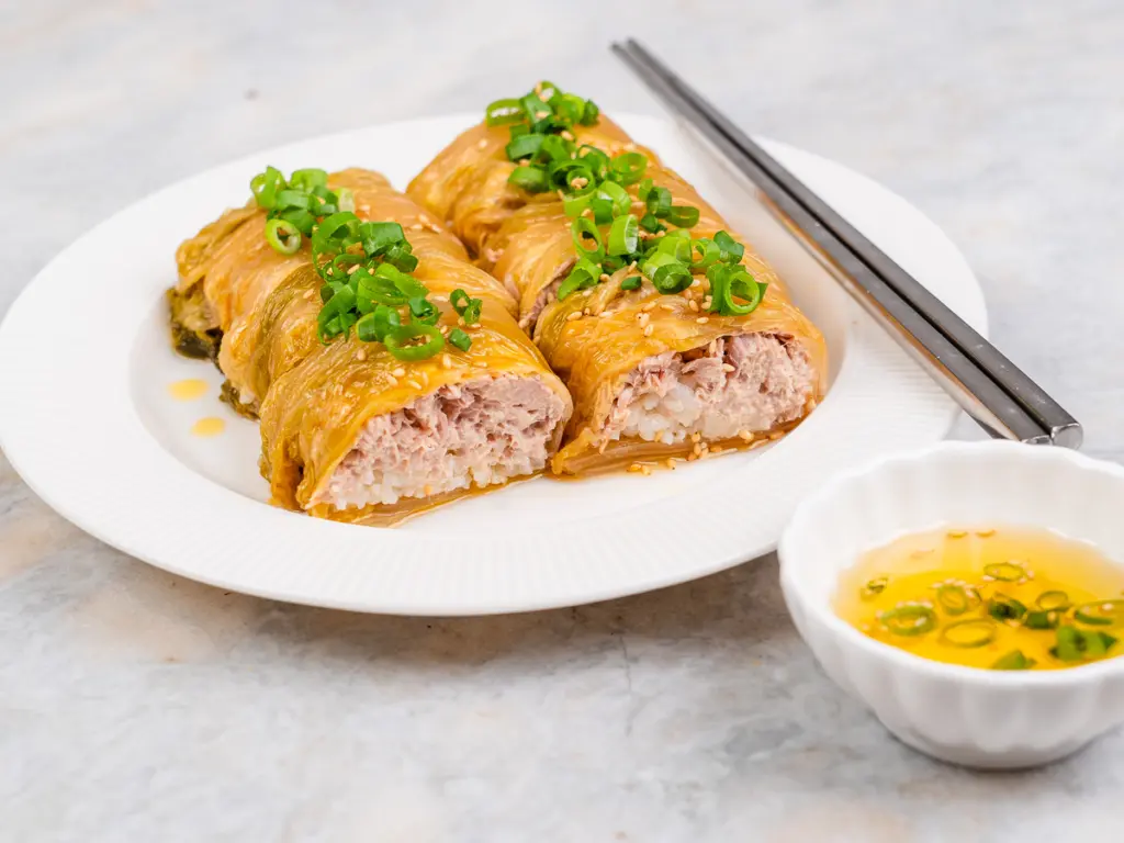 Mukcham Mari: Aged Kimchi Kimbap No Seaweed Needed! mukcham mari, kimchi kimbap, tuna mayo