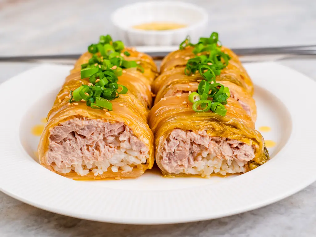 Mukcham Mari: Aged Kimchi Kimbap No Seaweed Needed! mukcham mari, kimchi kimbap, tuna mayo