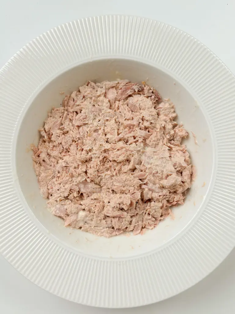 Mukcham Mari: Aged Kimchi Kimbap No Seaweed Needed! mukcham mari, kimchi kimbap, tuna mayo