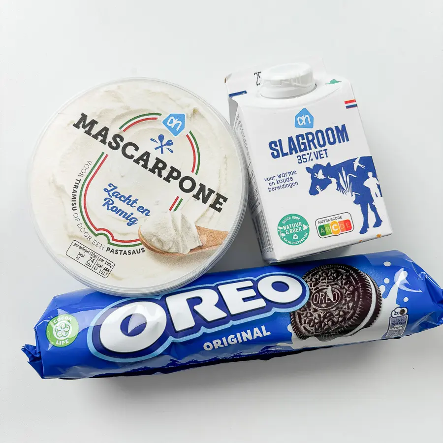 Easy Oreo Icebox Cake Parfaits: Elegant No-Bake Dessert Oreo icebox cake recipe, oreo parfait, oreo trifle