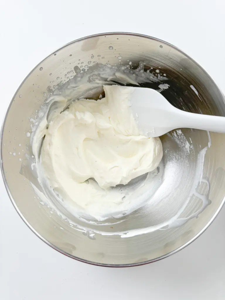 Easy Oreo Icebox Cake Parfaits: Elegant No-Bake Dessert Oreo icebox cake recipe, oreo parfait, oreo trifle