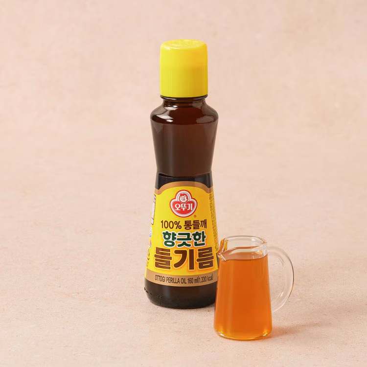 Mukcham Mari: Aged Kimchi Kimbap No Seaweed Needed! Mukcham Mari: Aged Kimchi Kimbap No Seaweed Needed!